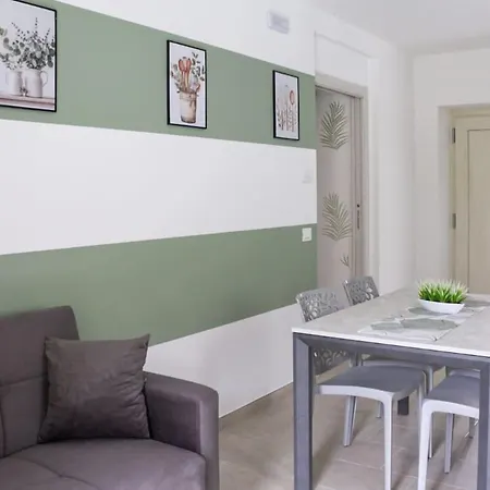 Apartment Casa Nino Torri Del Benaco